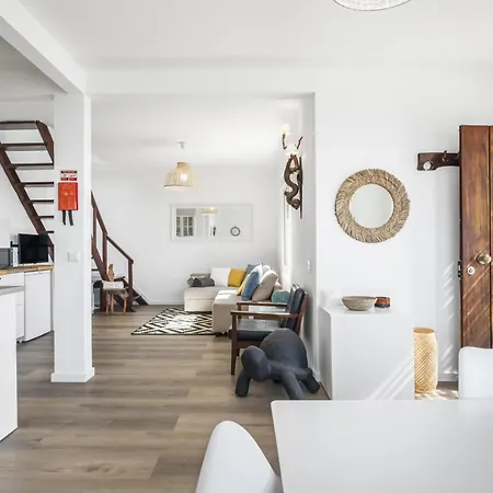 Blue House - By Wehostmadeira Дом отдыха