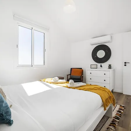 Blue House - By Wehostmadeira Holiday home Ponta do Sol (Madeira)