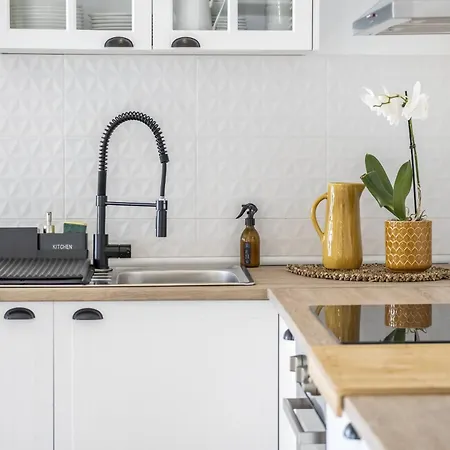 Blue House - By Wehostmadeira