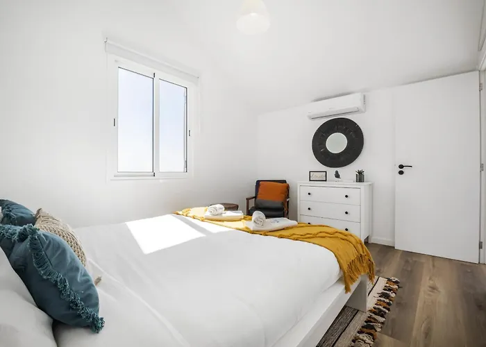 Blue House - By Wehostmadeira Ferienhaus Ponta do Sol (Madeira)