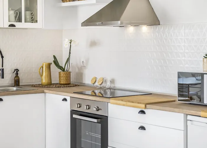 Blue House - By Wehostmadeira Ferienhaus