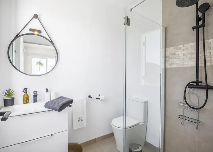 Blue House - By Wehostmadeira Casa vacanze